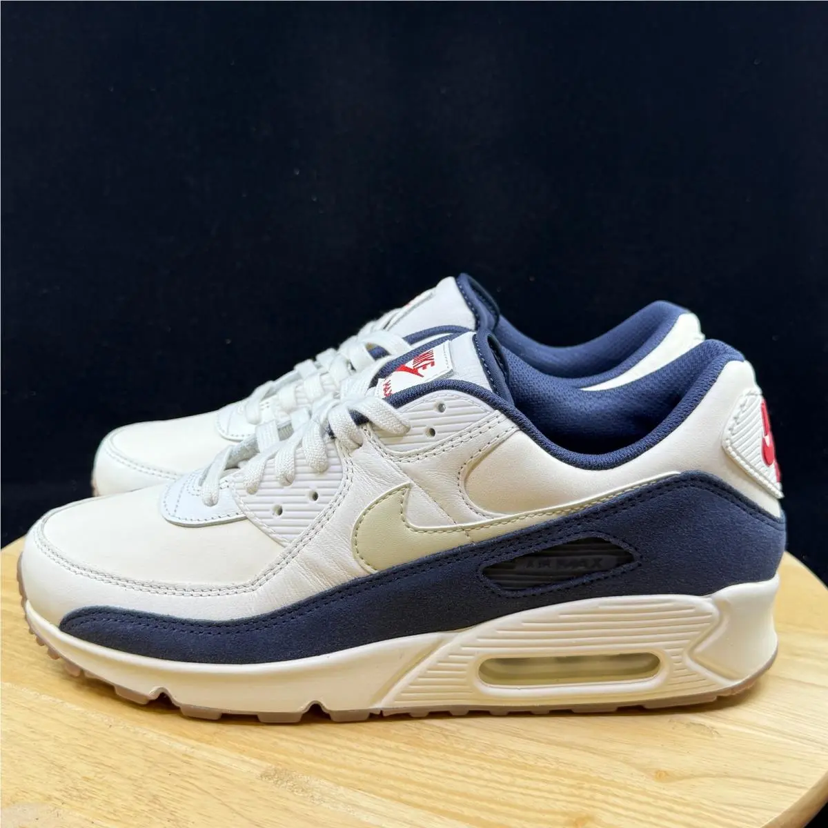 Nike shoes - White 4
