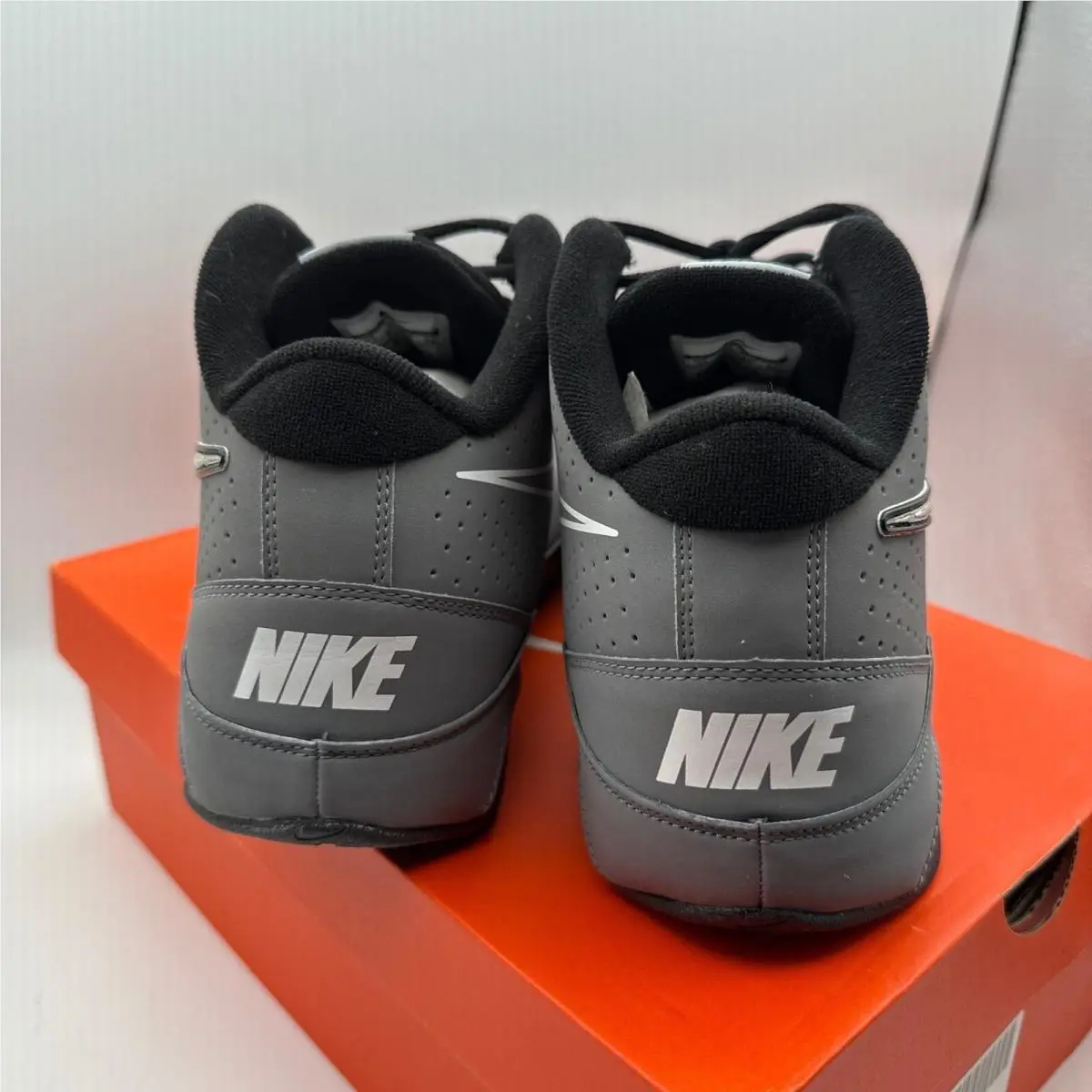 Nike shoes - Gray 2