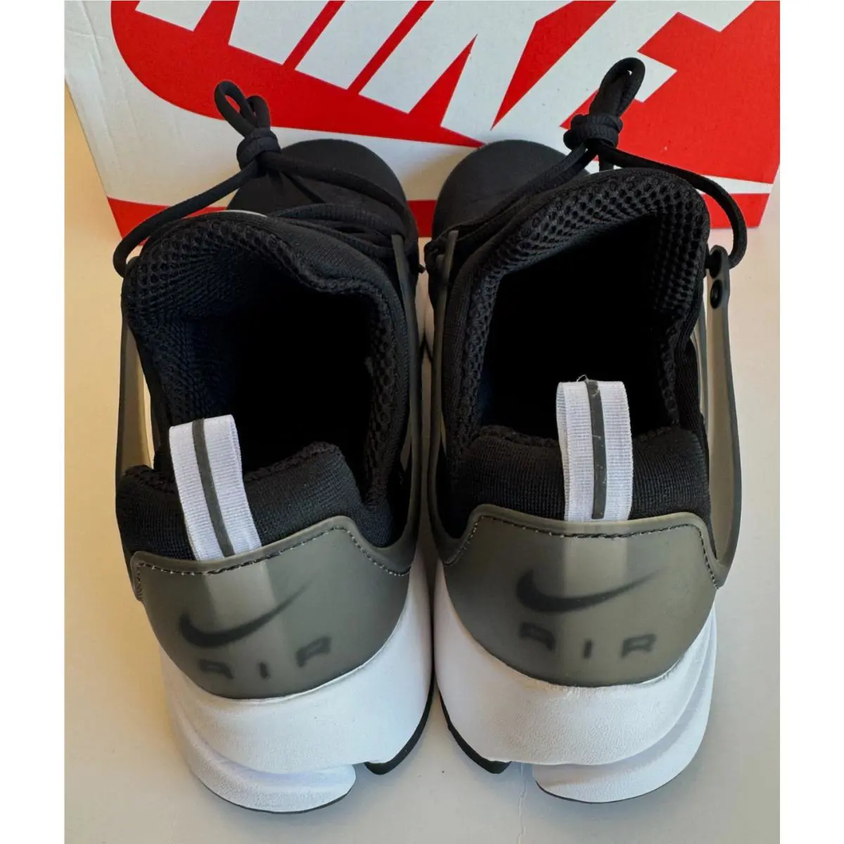 Nike shoes - Black (UPC: 194954847351) 3