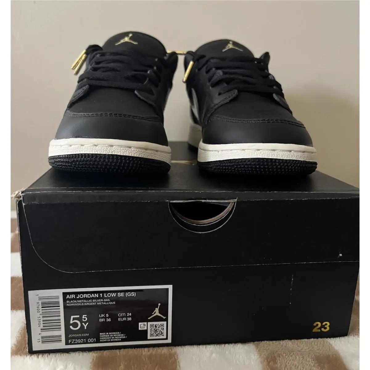 Nike shoes - Air Jordan 1 Low - Air Low - FZ3921 001 - Black/Metallic Silver/Metallic Gold 12