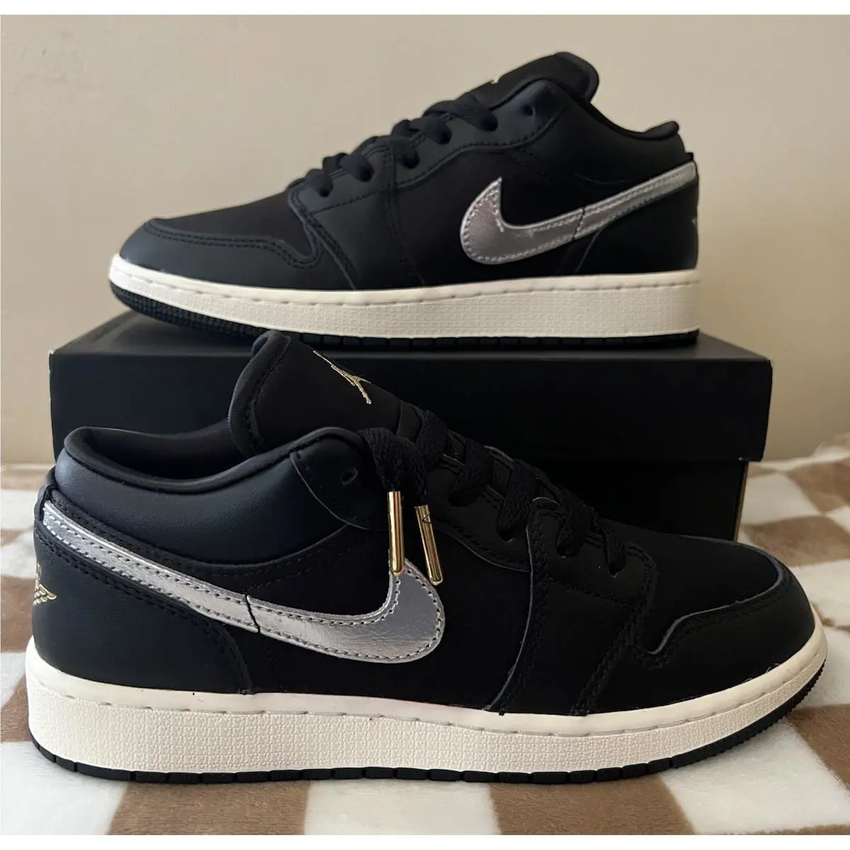 Nike shoes - Air Jordan 1 Low - Air Low - FZ3921 001 - Black/Metallic Silver/Metallic Gold 1