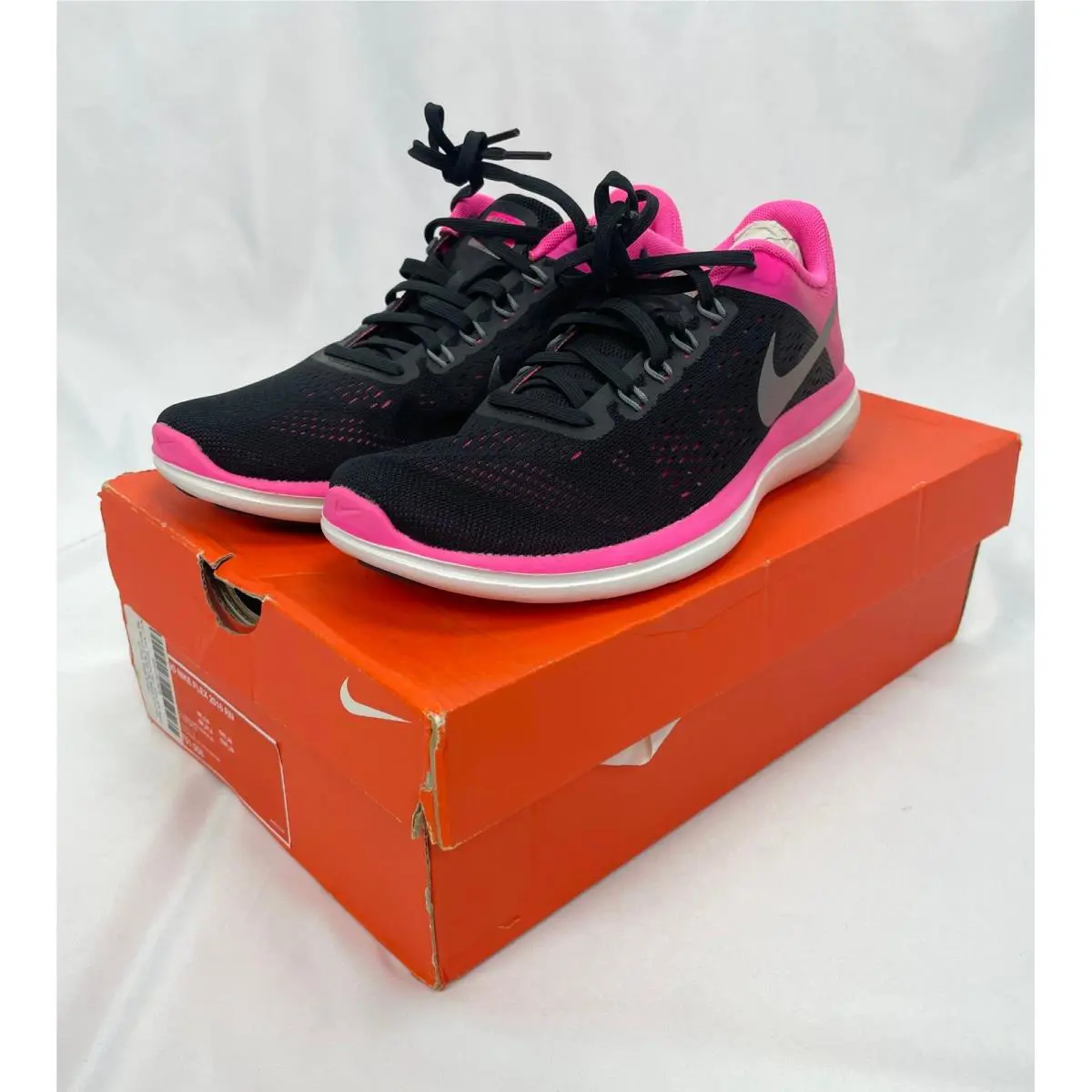Nike Women Size 8 Flex 2016 Run Pink Black Athletic Sneaker Shoe 830751
