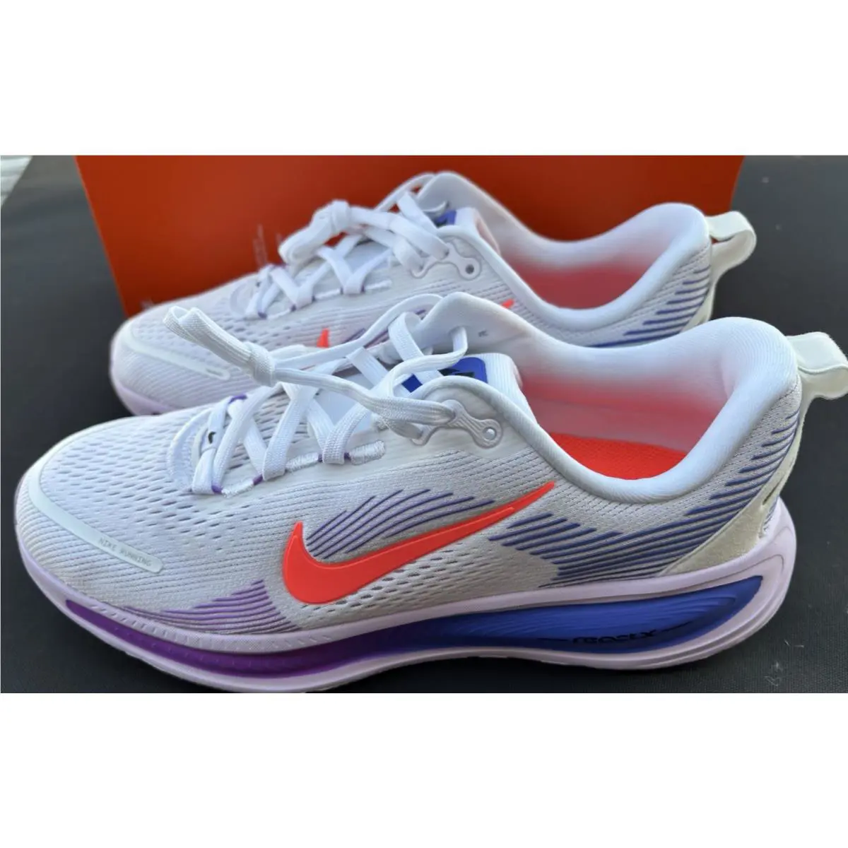 Nike Vomero 18 GS Road Running Shoes HQ2157-111 Youth 7 Womens 8.5