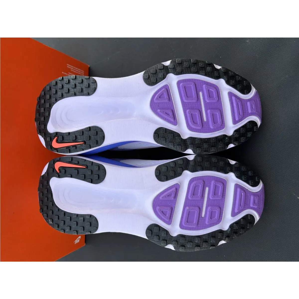 Nike shoes - Nike Vomero 18 - Vomero - Multicolor (UPC: 198487643022) 14