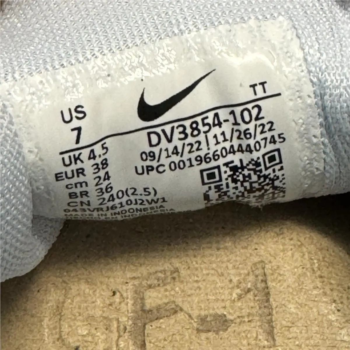 Nike shoes - Nike Pegasus 40 - Pegasus - DV3854-102 - White Blue Orange 9