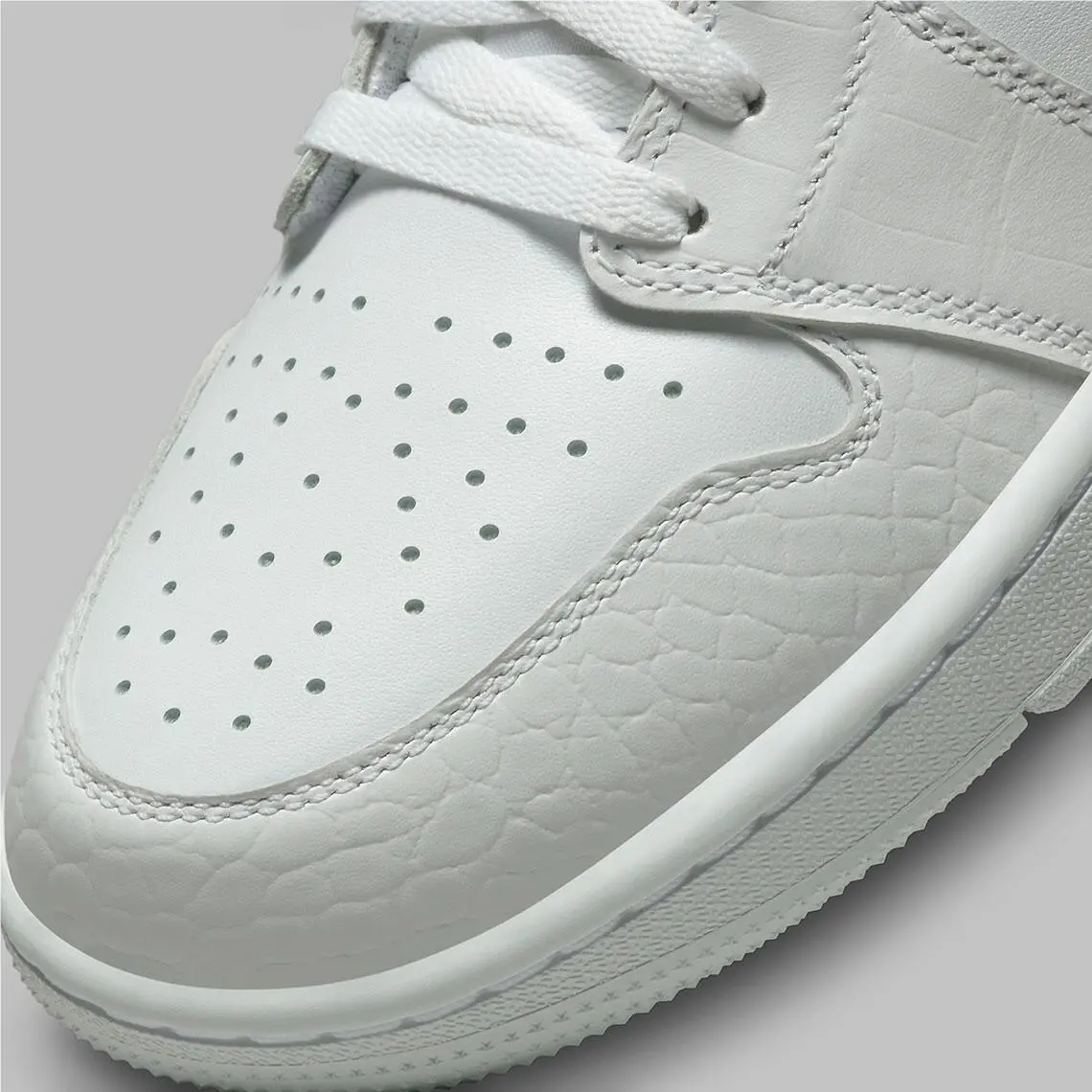 Nike shoes - Air Jordan 1 - Air - DD9315-110 - White/Pure Platinum/White 5