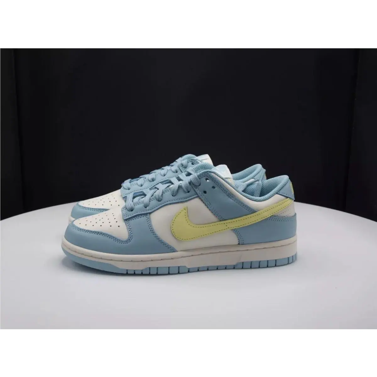 Women’s Nike Dunk Low Ocean Bliss DD1503-123 Size 8 Women