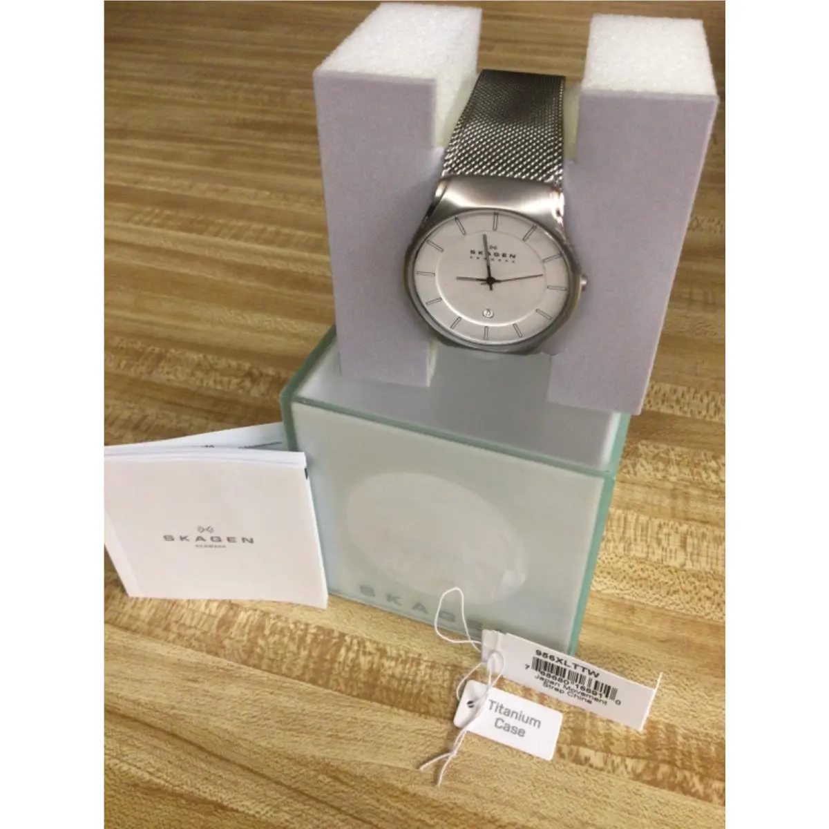 Skagen Denmark Titanium Date Slim Watch Model 956XLTTW Shark Mesh Band Box