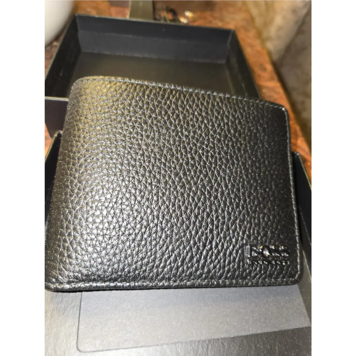 Hugo Boss Monist Mens 10 Card Billfold Pebble Grain Leather Wallet