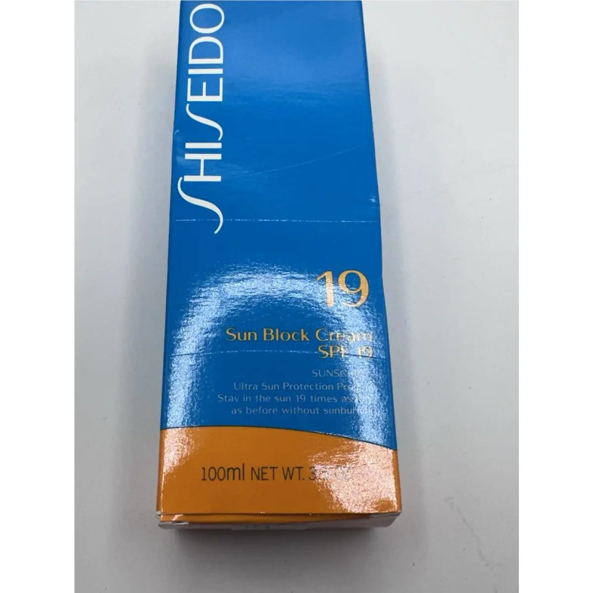 Shiseido Ultimate Sun Protector Cream Spf 19 3.5 oz 100ml with Chapstick