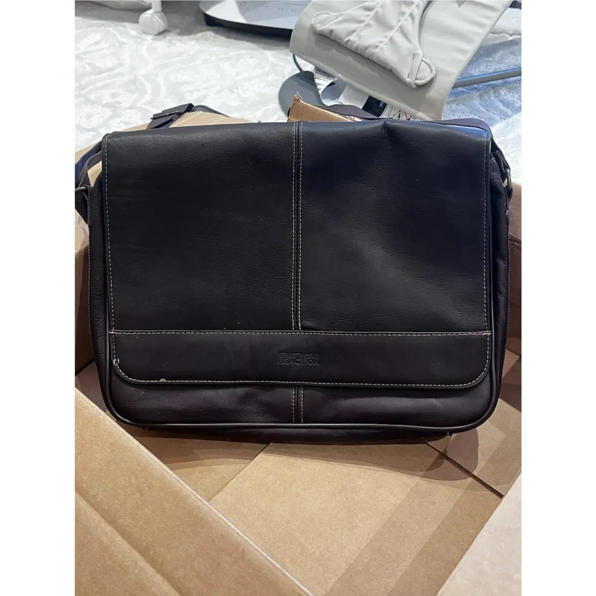 Kenneth Cole Reaction Leather Messenger Bag Brown Briefcase Laptop 524541 CB