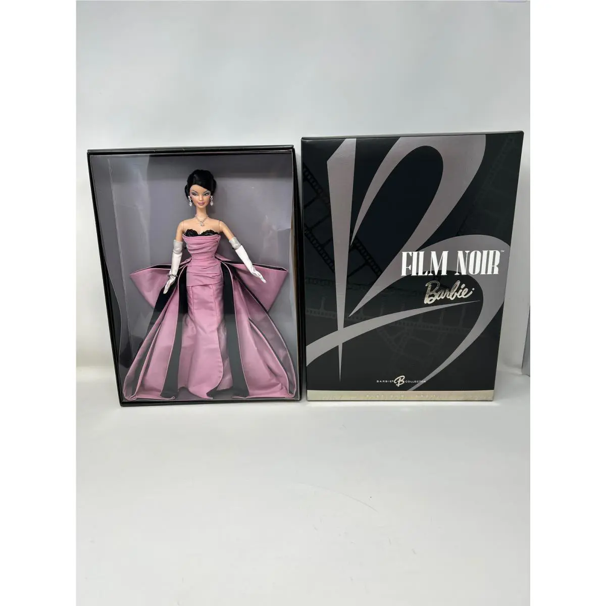 Film Noir Barbie 2006 Convention Platinum Label Brunette LE 750 Limited Signed