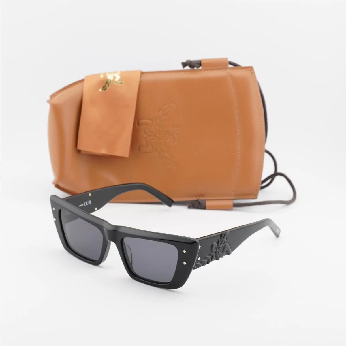Mcm MW0021 01A Black/smoke 52-17-140 Sunglasses