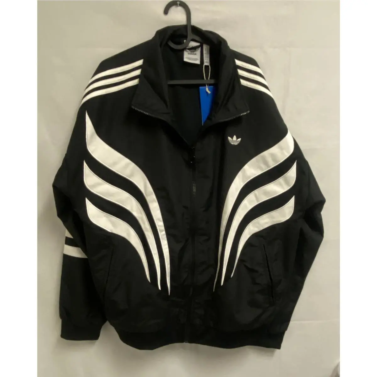 Adidas Originak Track Top Men`s XL Black White Full Zip Trefoil 3 Stripe Jacket