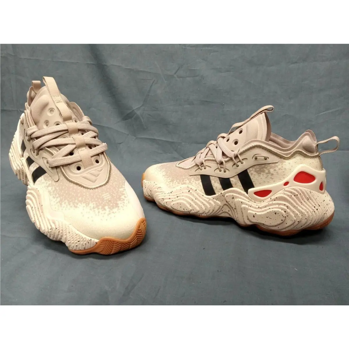 Adidas Trae Young 3 J Sneaker Mesh Wonder Beige Black Boys Size 4 - Black