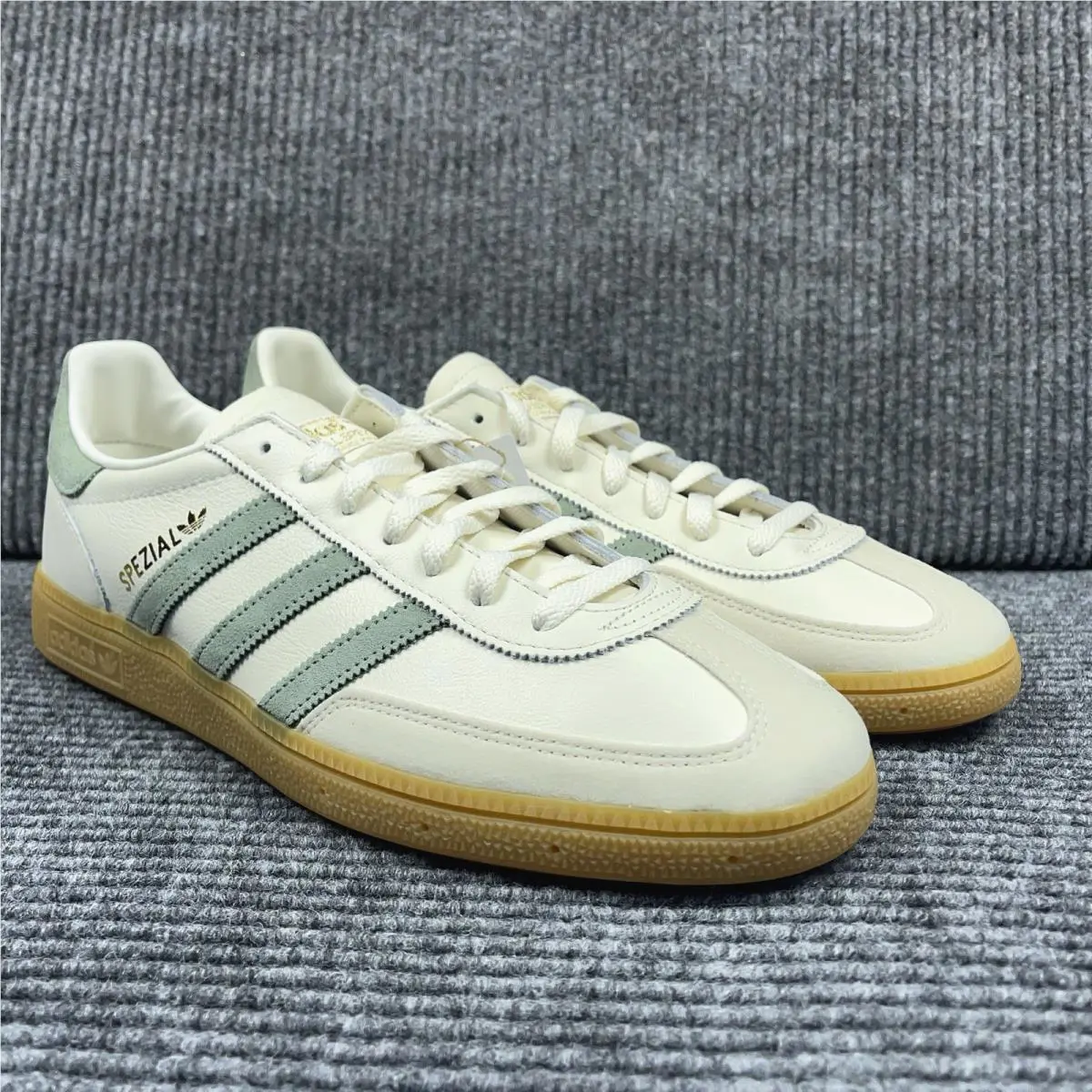 Adidas shoes - adidas Handball Spezial - Handball Spezial - IF9730 - Off White / Silver Green / Gum 2