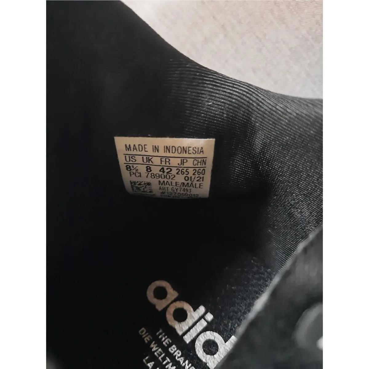Adidas shoes - Black 2