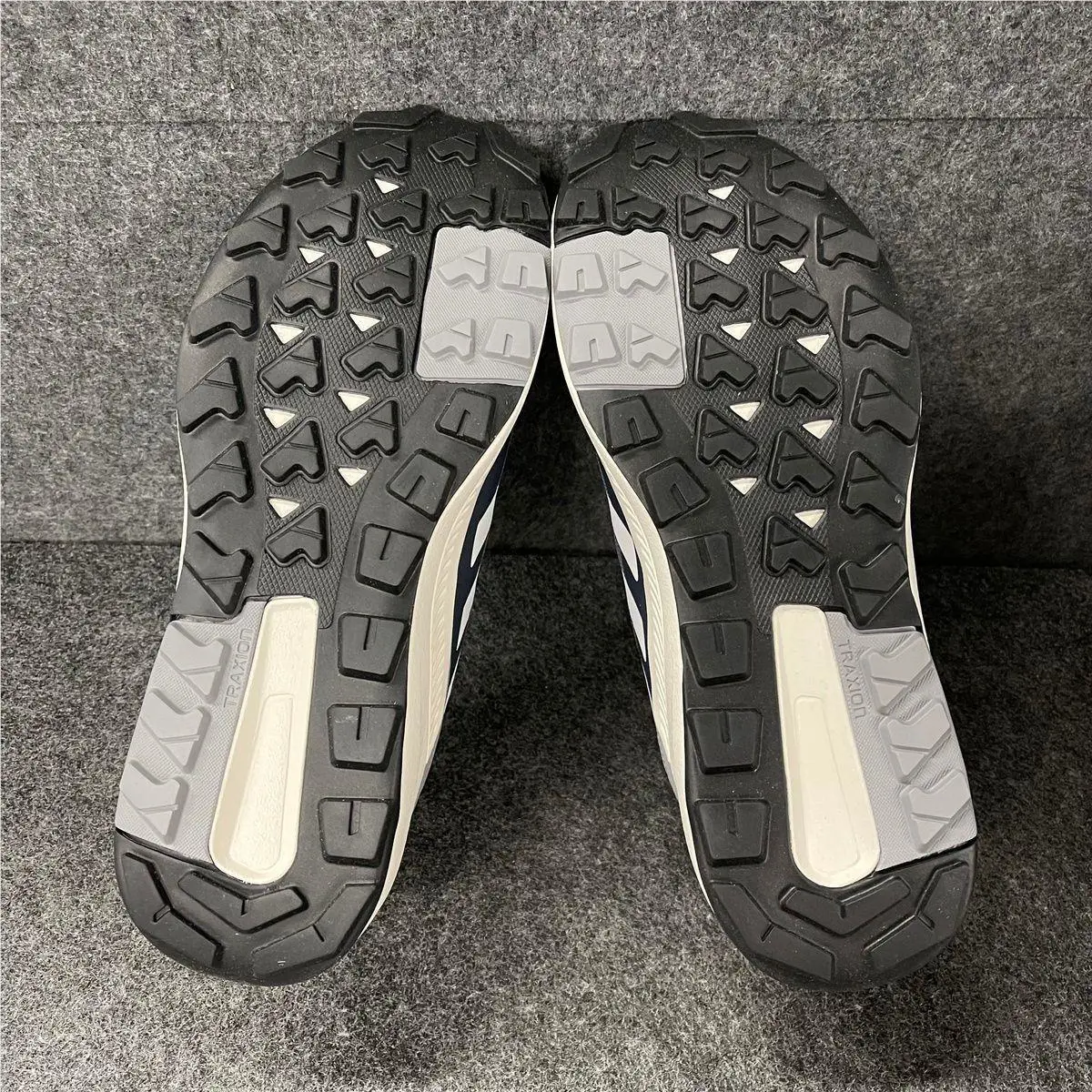 Adidas shoes - VS190554 - vs-190554 - Gray (UPC: 197619779851) 4