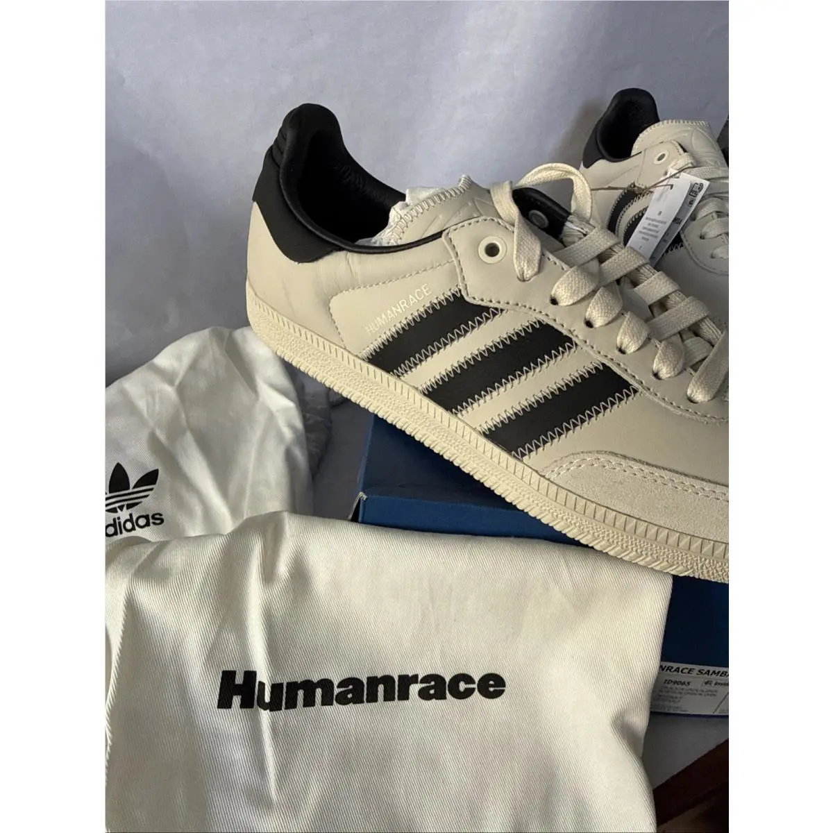 Adidas shoes - adidas Samba - Samba - ID9065 - Aluminium 0