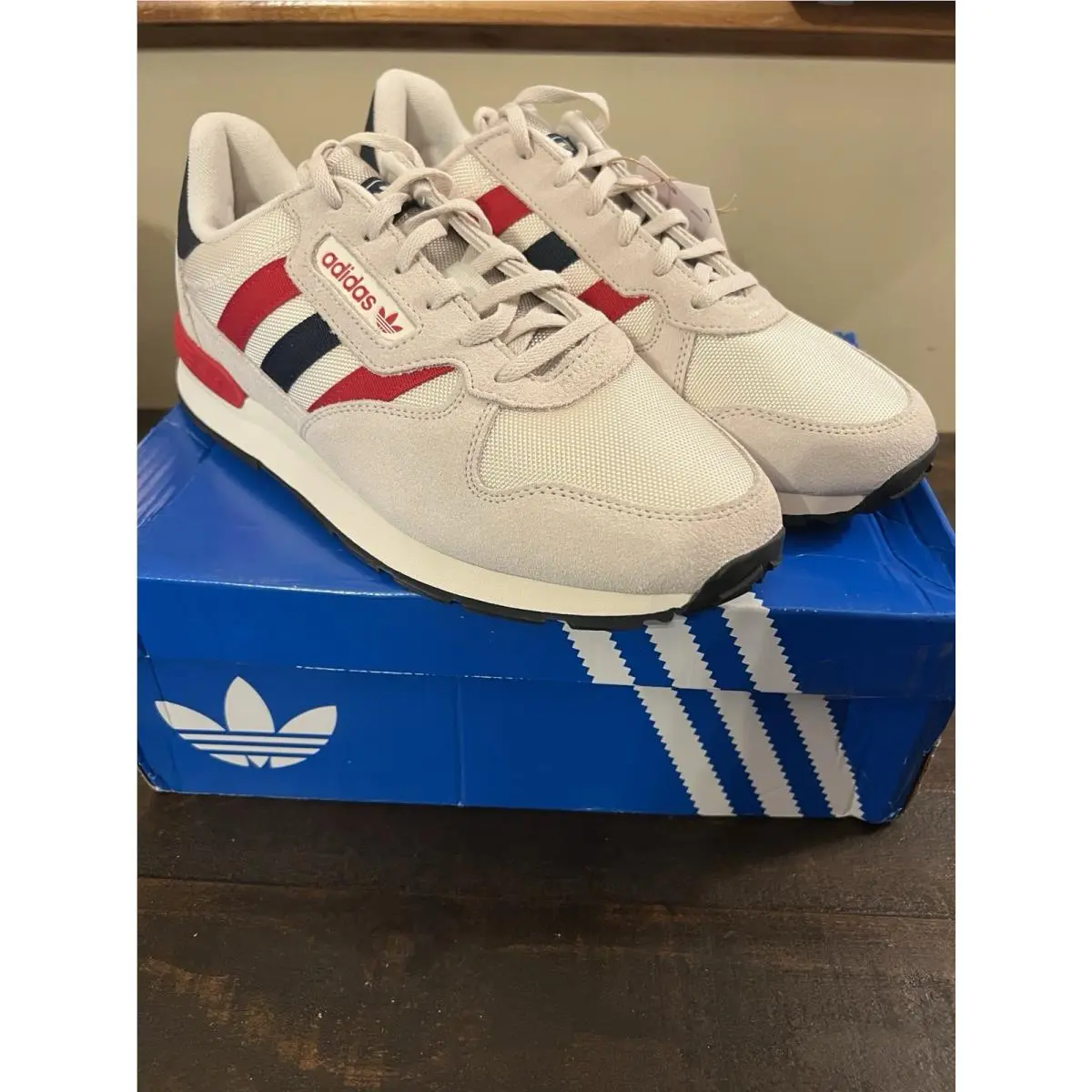 Trezoid 2 Mens 10 Low Top Suede Shoes White Red Blue Cushioned JQ9042 by Adidas