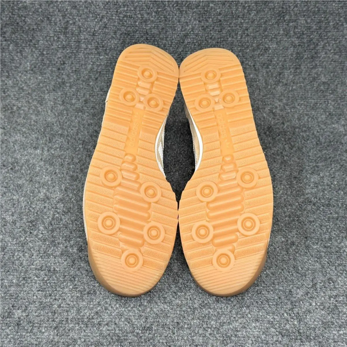 Adidas shoes - JQ9554 - JQ9554 - Beige 8
