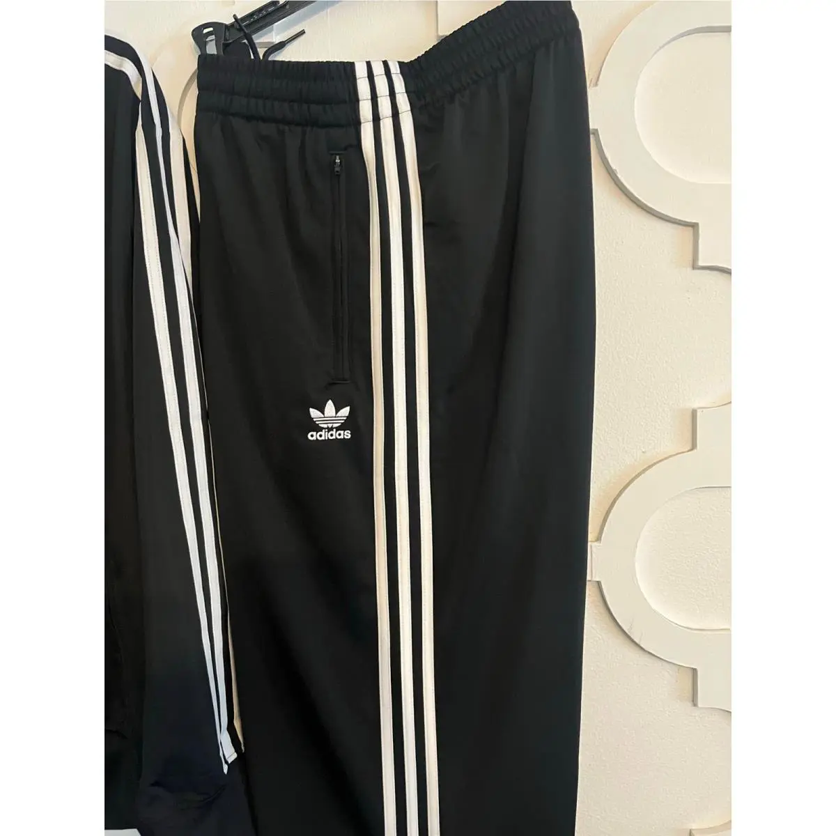 Adidas clothing - Black 6