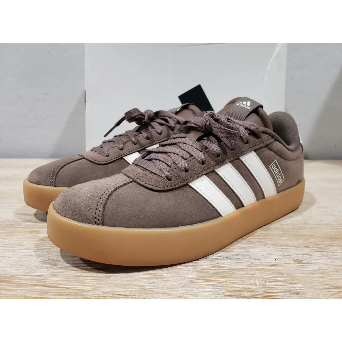Adidas Women`s VL Court 3.0 `earth Strata` Skateboarding Shoes 8.5 Brown