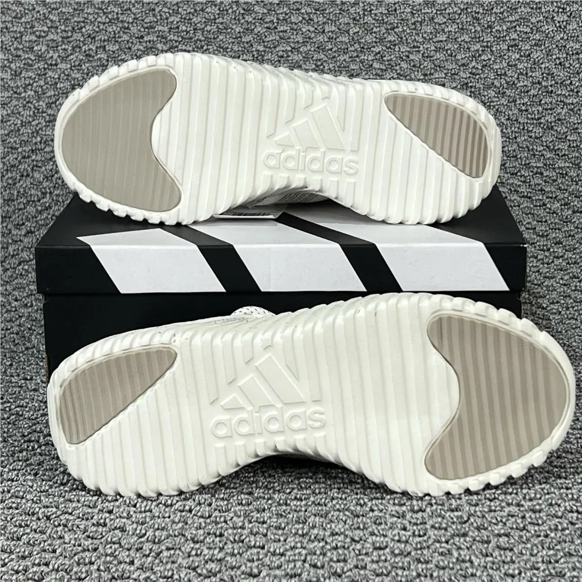 Adidas shoes - adidas Running - Running - Ivory 10