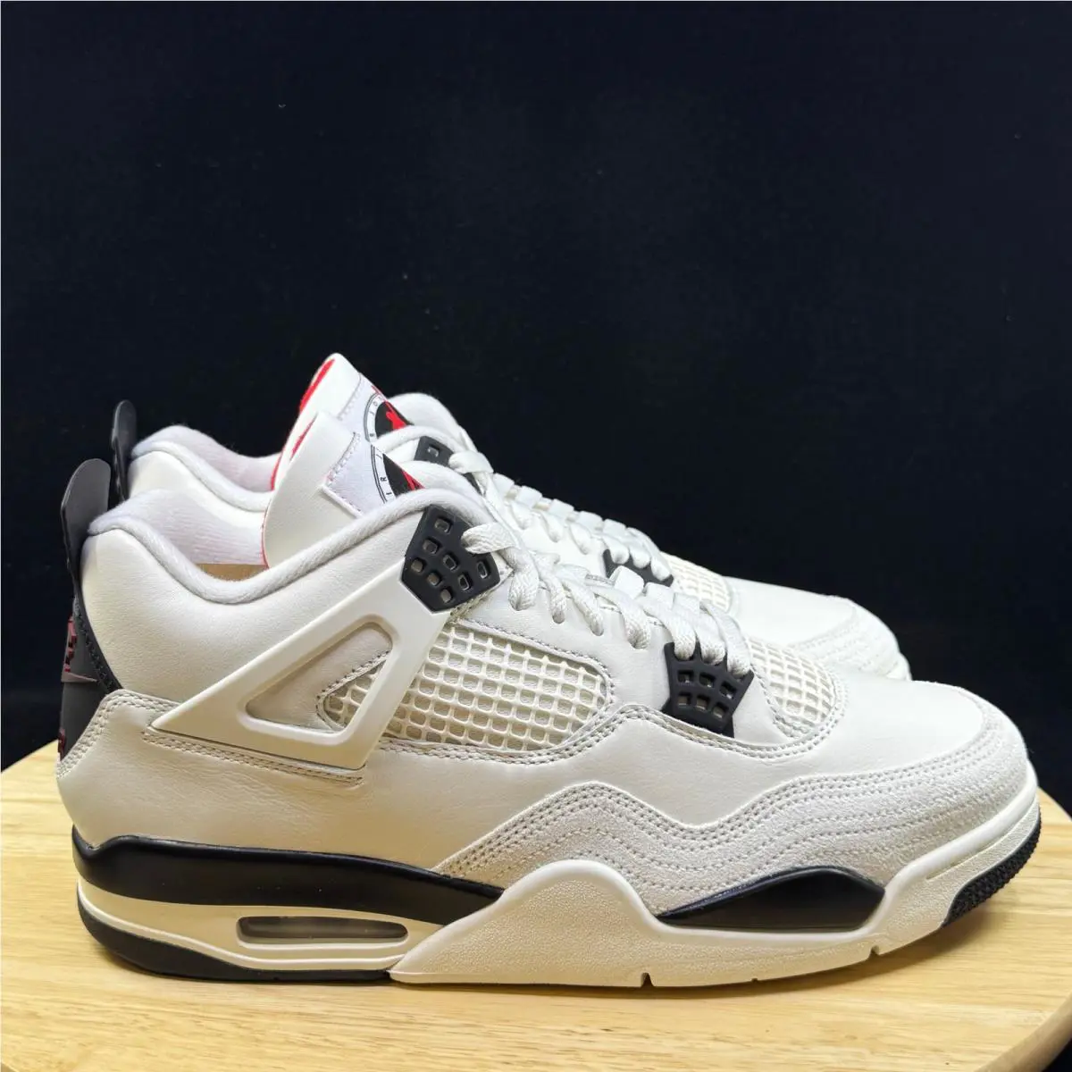 Nike shoes - White 3