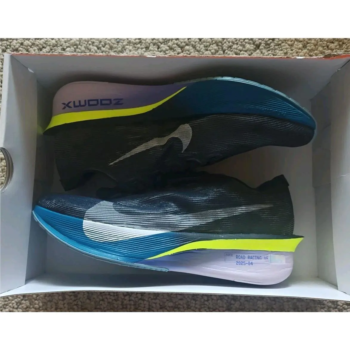 Nike Zoomx Vaporfly Next% 4. Sz. 10. Obsidian/white/persian Violet. Retail