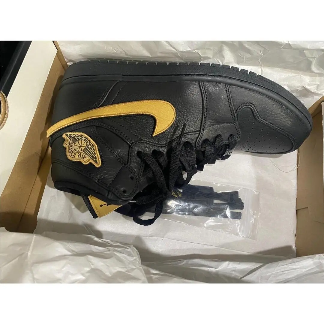 Nike shoes - Air Jordan 1 - Air - 908656-001 - Black 4
