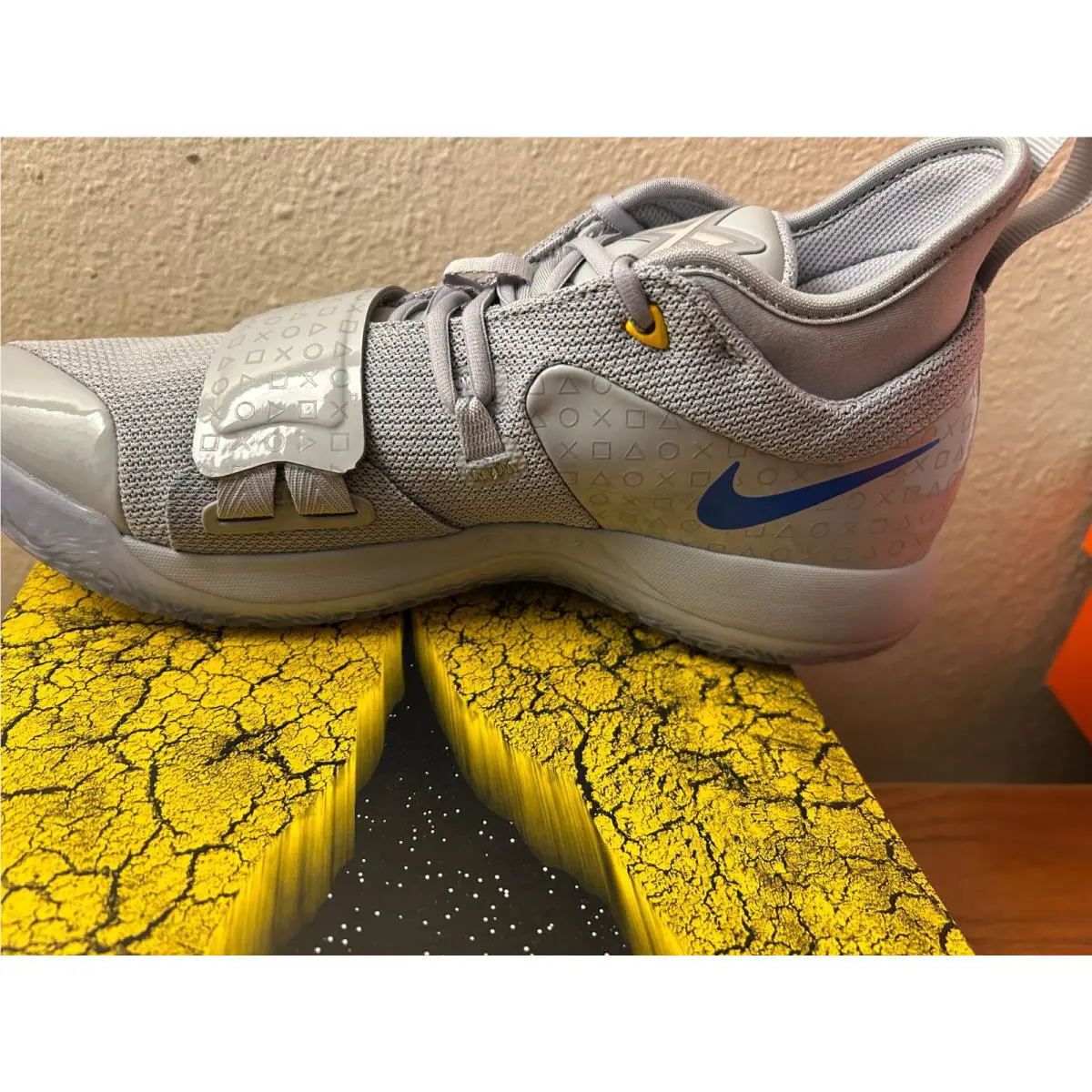 Nike shoes - Gray 2