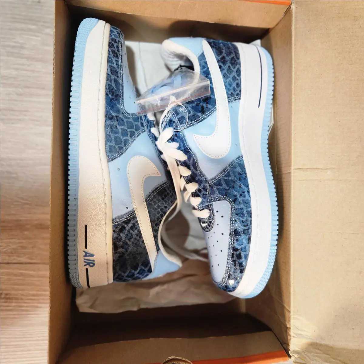 Nike shoes - Nike Air Force 1 Premium - Blue 3