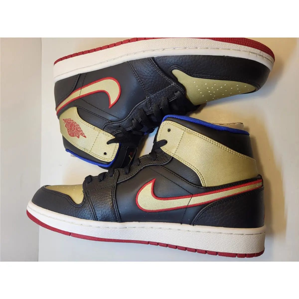 Nike shoes - Air Jordan 1 - Air - 554724-013 - Black 4