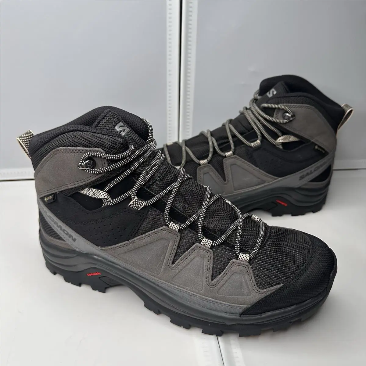 Salomon Quest Rove Waterproof Hiking Shoes Women’s Size 11 Black Magnet