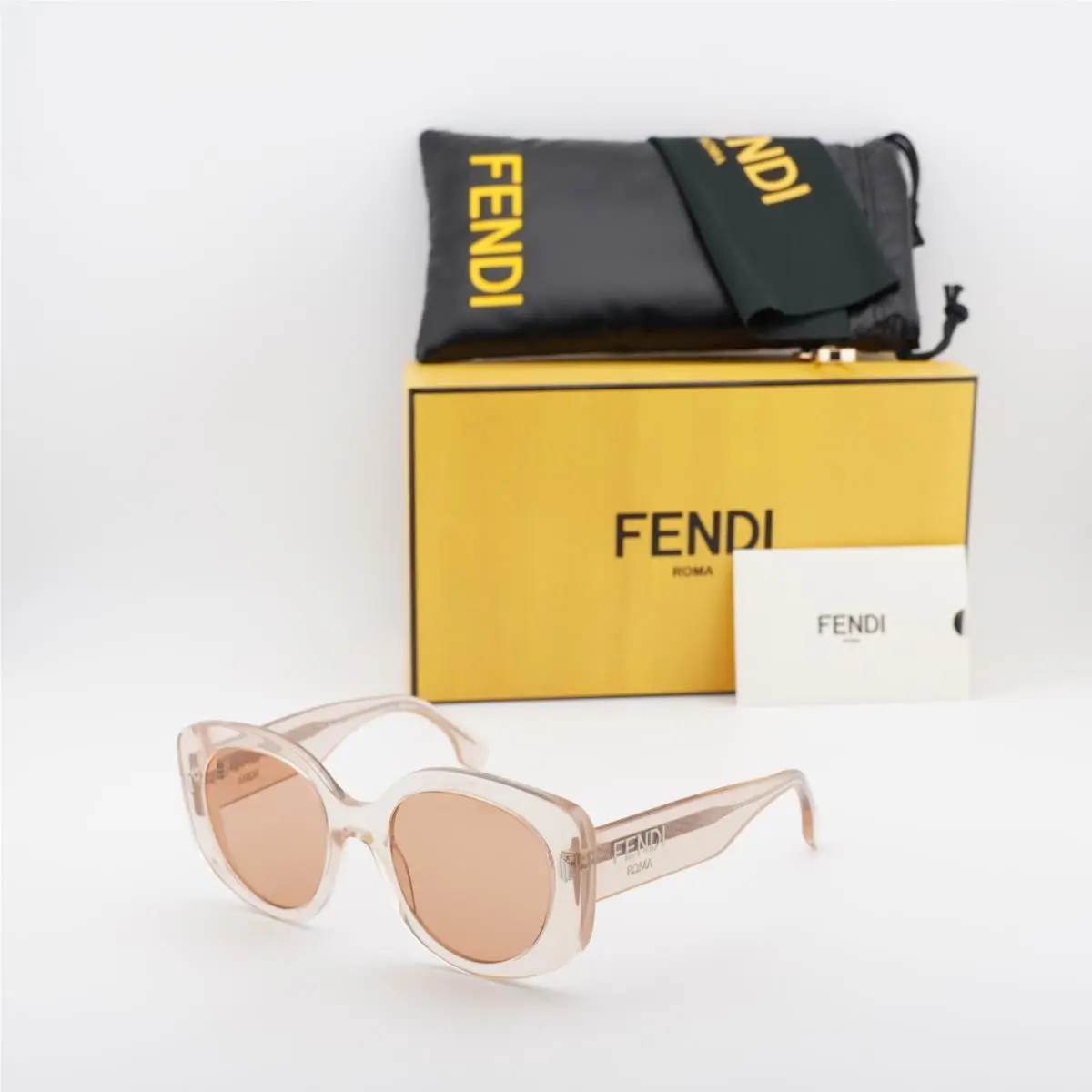 FE40137I 72Y Transparent Light Pink/violet 51-21-145 Sunglasses by Fendi