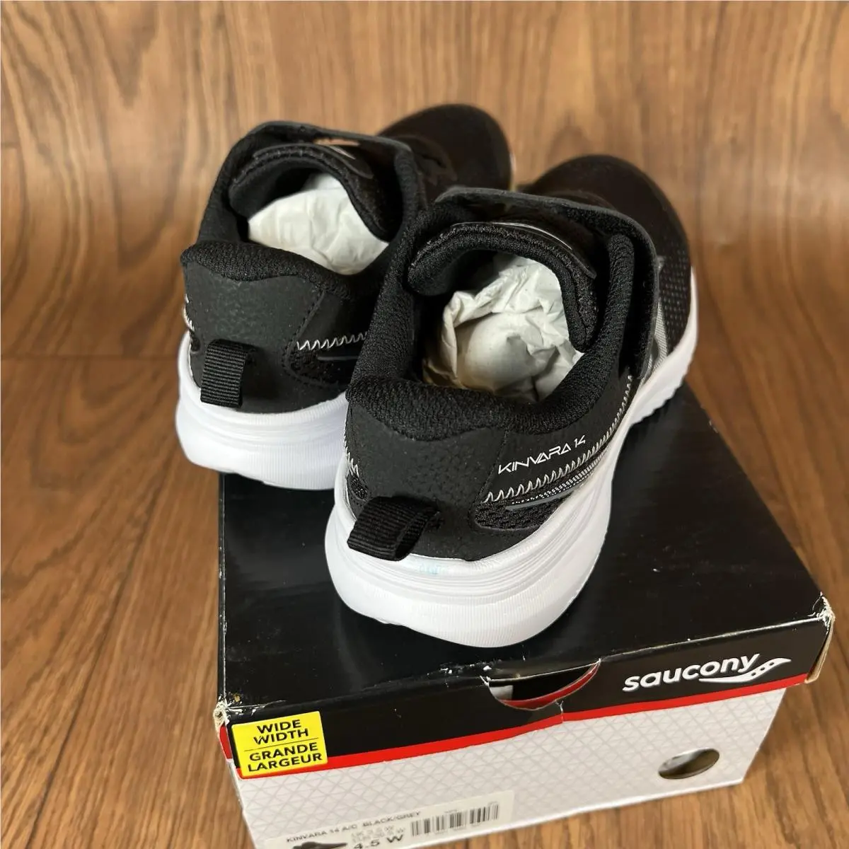 Saucony shoes - Saucony Kinvara 14 - Kinvara - Black 1