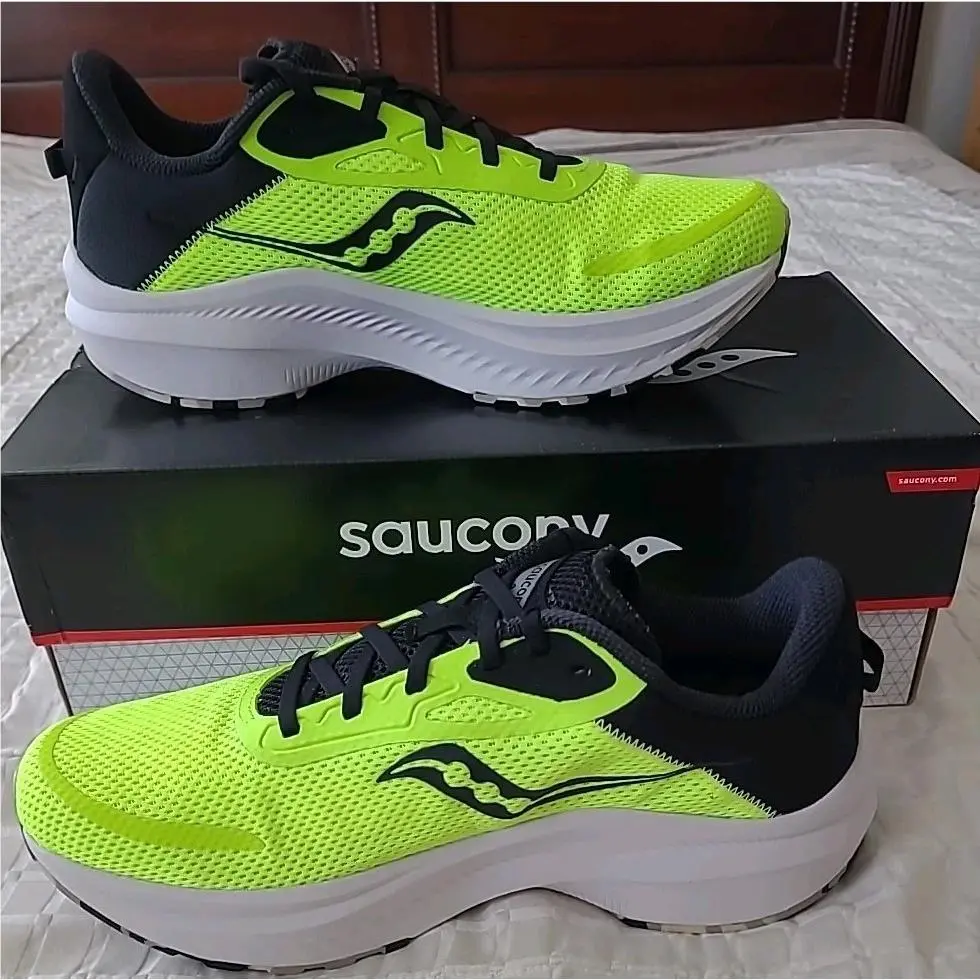 Saucony shoes - Saucony Axon 3 - Axon - S20826-06 - Yellow 0