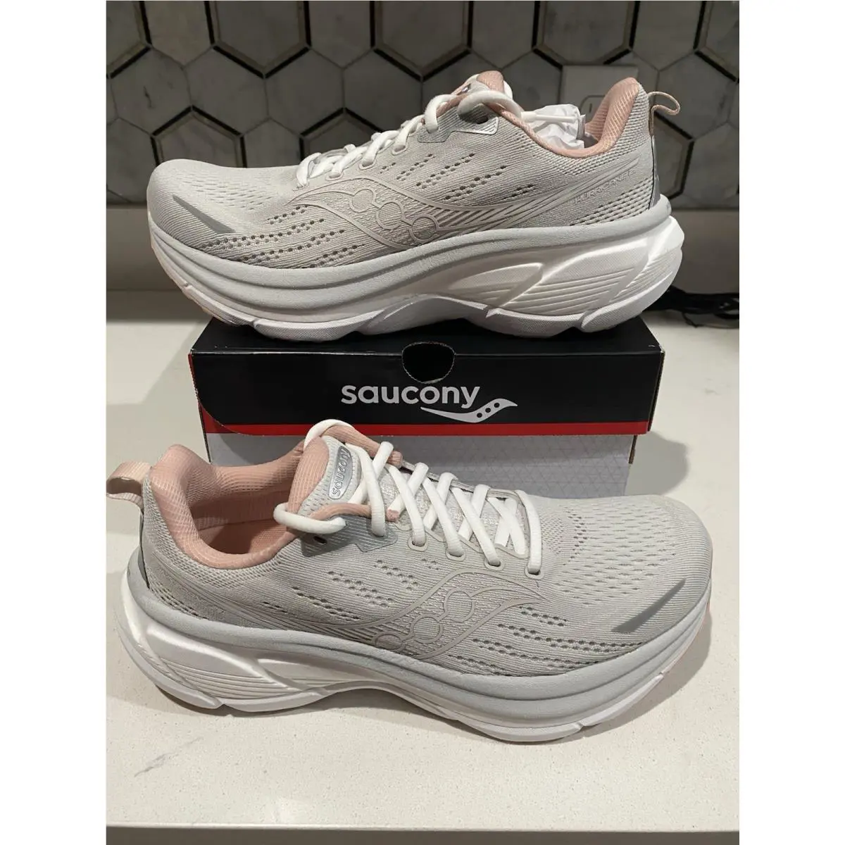 Womens Saucony Hurricane 25 Running Sneakers Shoes Size 11