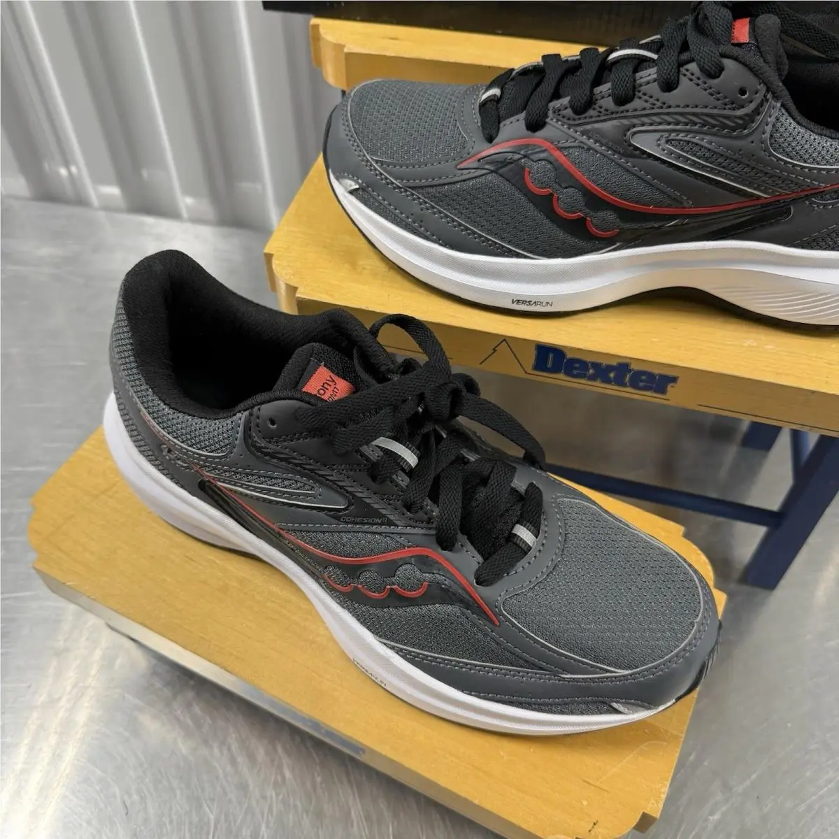 Saucony shoes - Saucony Cohesion - Cohesion - S20943-101 - Gray 0