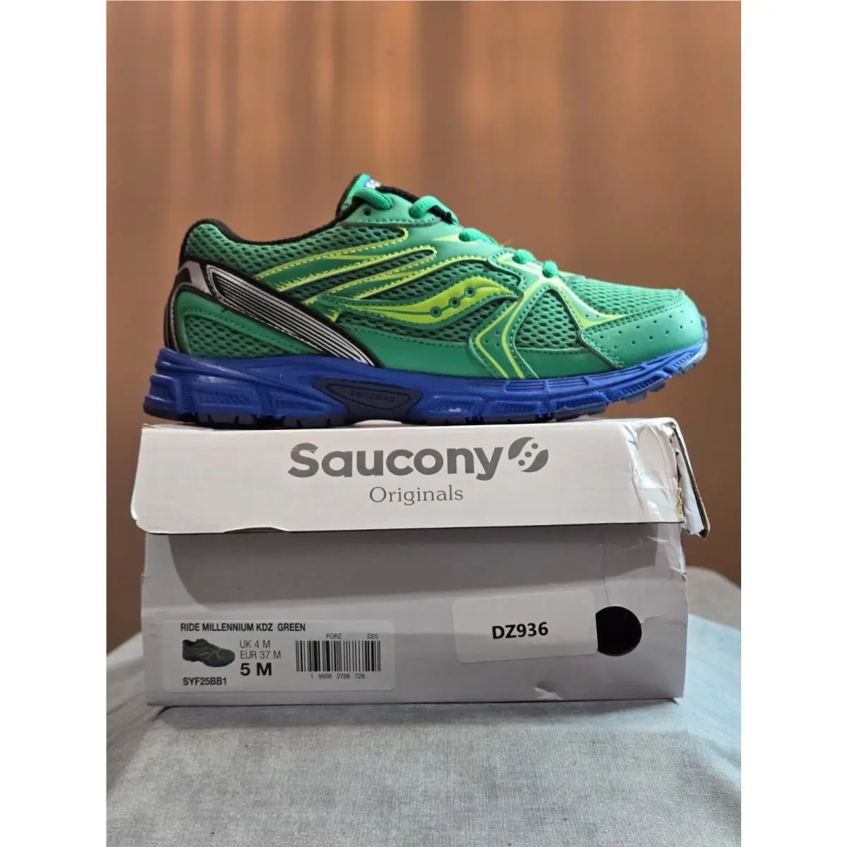 Saucony shoes - Green 1