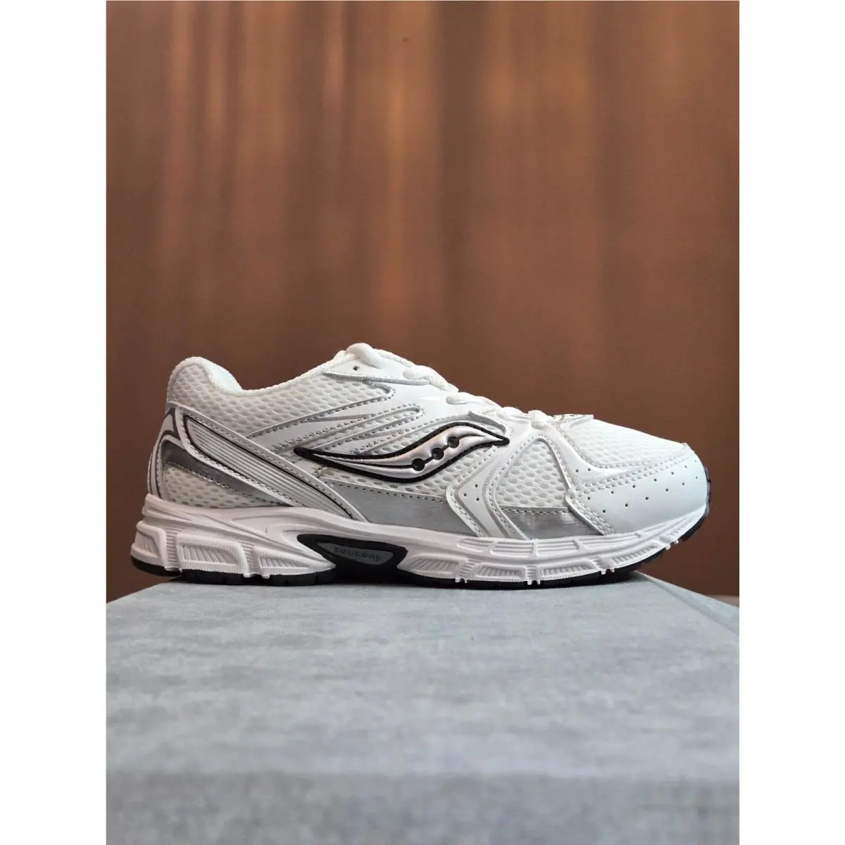 Saucony Ride Millennium Kdz Originals White Silver Youth Sneakers 3.5Y 5W