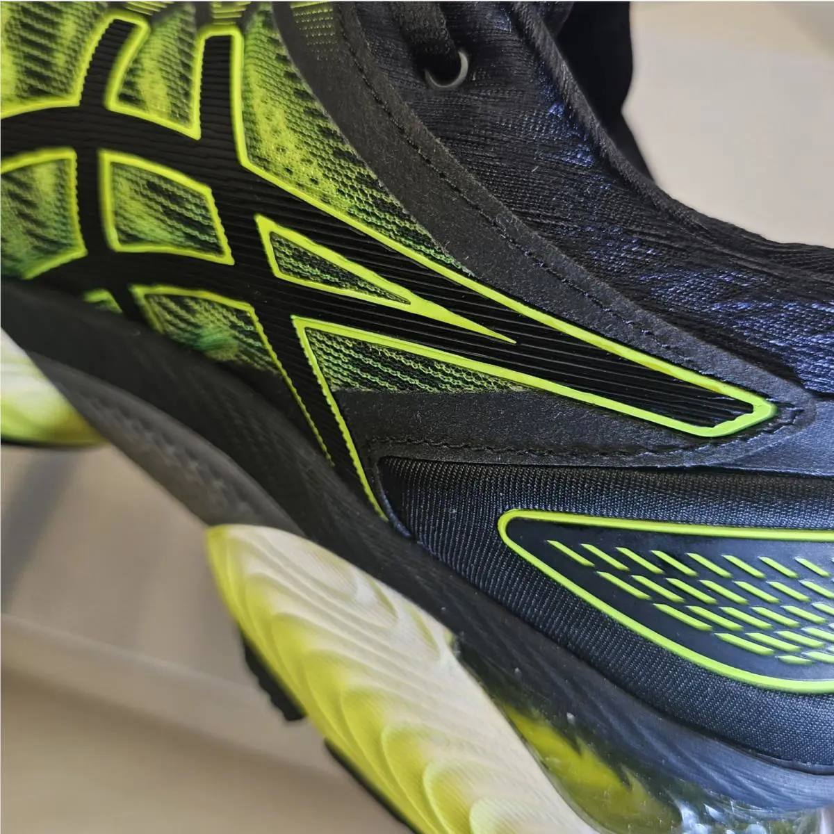 Asics shoes - Asics GEL-NIMBUS 22 - 1011A680-751 - Safety Yellow/Black Colorway 14