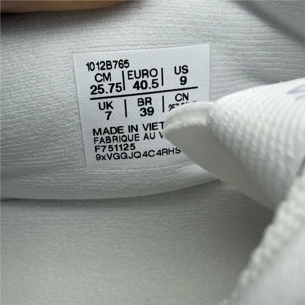 Asics shoes - Novablast 5 - Novablast - 1012B765 - White (UPC: 0199023075307) 9