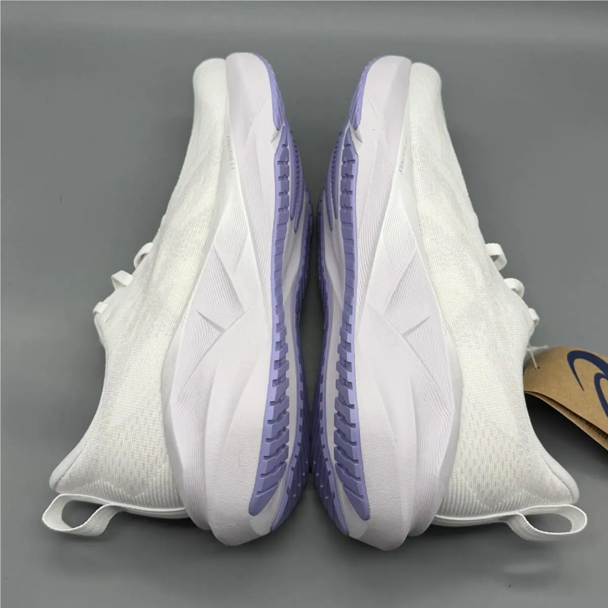 Asics shoes - Novablast 5 - Novablast - 1012B765 - White (UPC: 0199023075307) 4