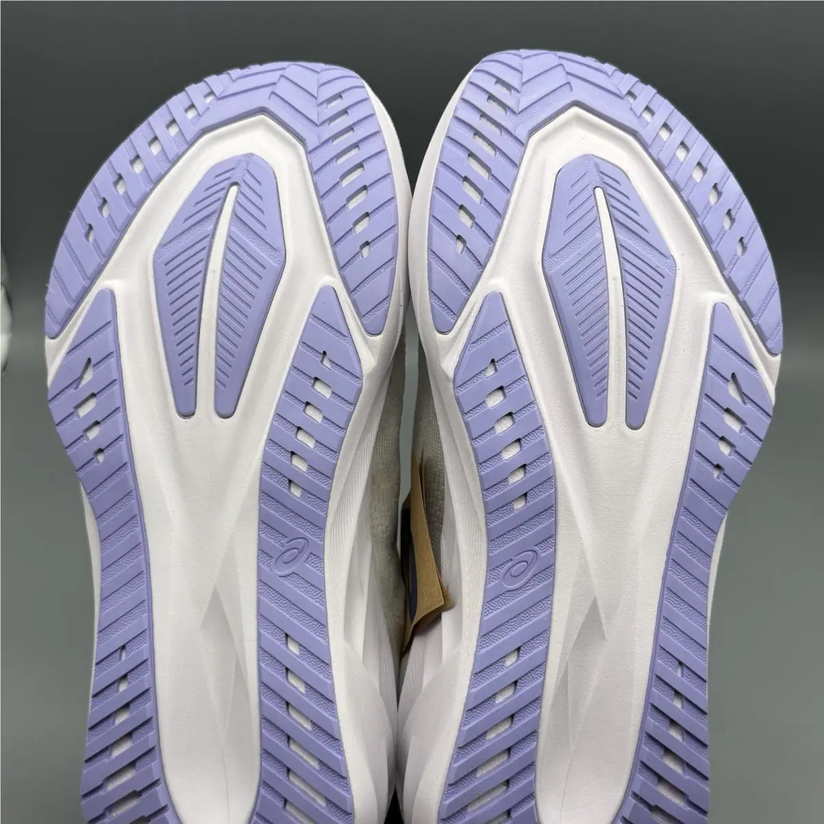 Asics shoes - Novablast 5 - Novablast - 1012B765 - White (UPC: 0199023075307) 7