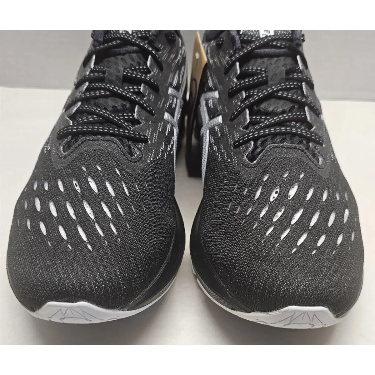 Asics shoes - ASICS Novablast - Novablast - 1011B192-001 - Black/Pure Silver 8