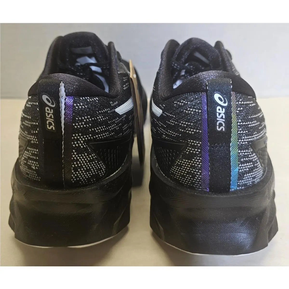 Asics shoes - ASICS Novablast - Novablast - 1011B192-001 - Black/Pure Silver 10