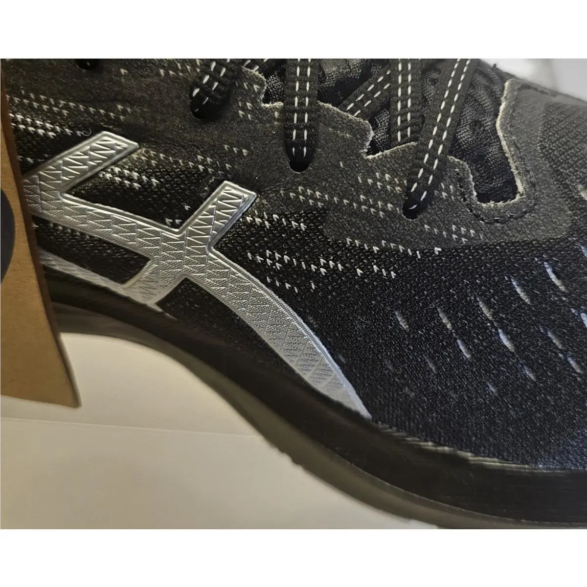 Asics shoes - ASICS Novablast - Novablast - 1011B192-001 - Black/Pure Silver 15