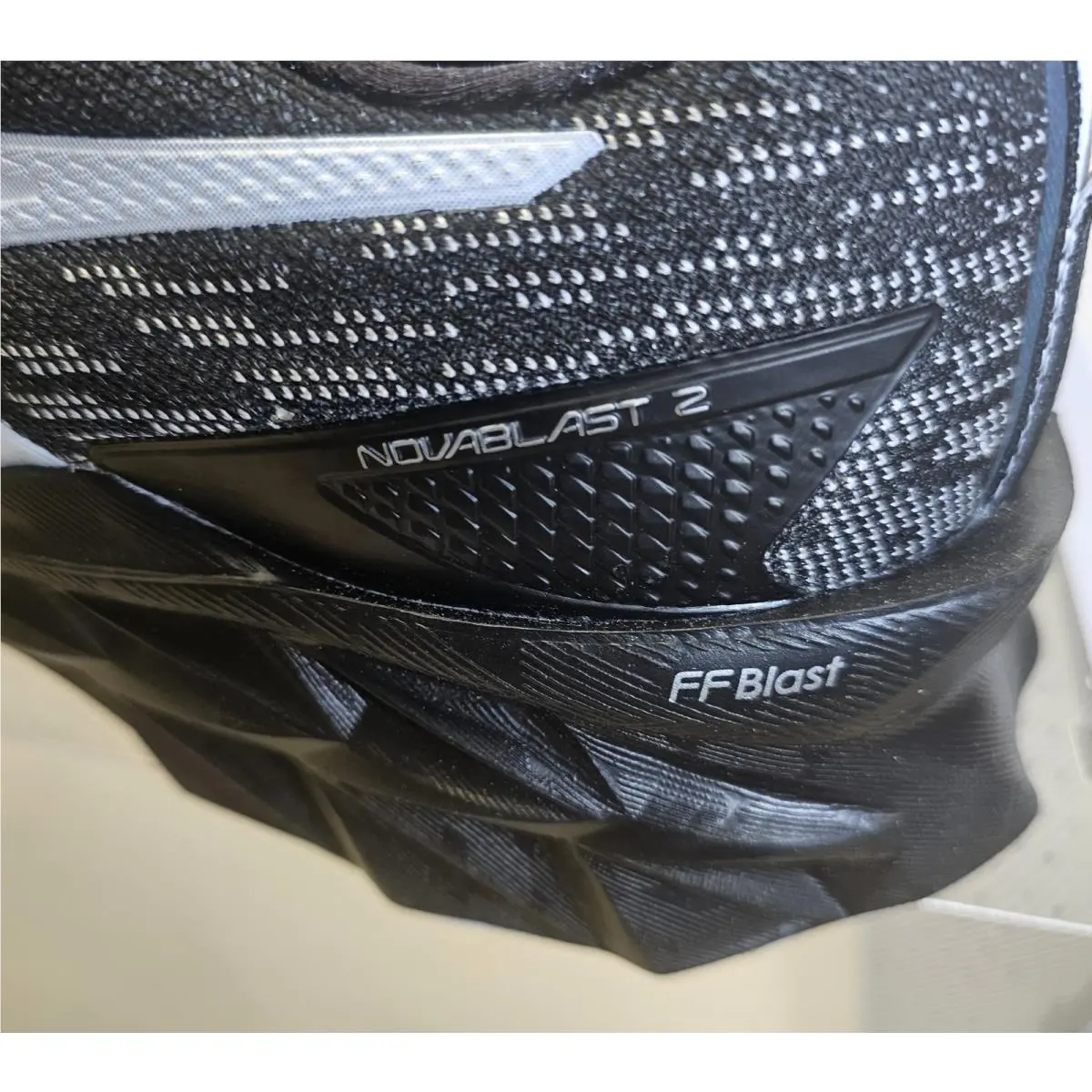 Asics shoes - ASICS Novablast - Novablast - 1011B192-001 - Black/Pure Silver 16